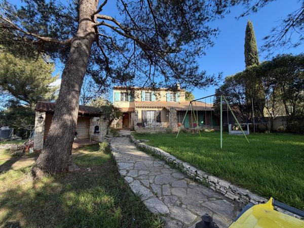 Maison d'environ 180m2, Calas, terrain 1090 m2