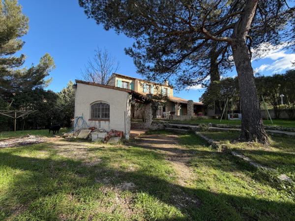 Maison d'environ 180m2, Calas, terrain 1090 m2