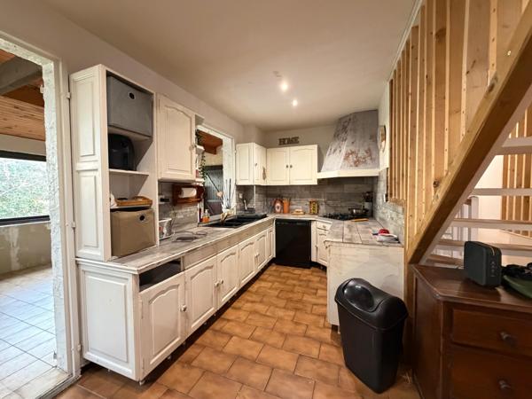 Maison d'environ 180m2, Calas, terrain 1090 m2