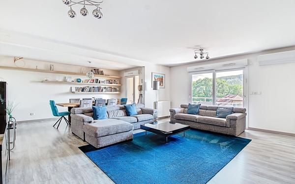 Appartement à vendre    4 pièces • 122,26 m2 Annemasse