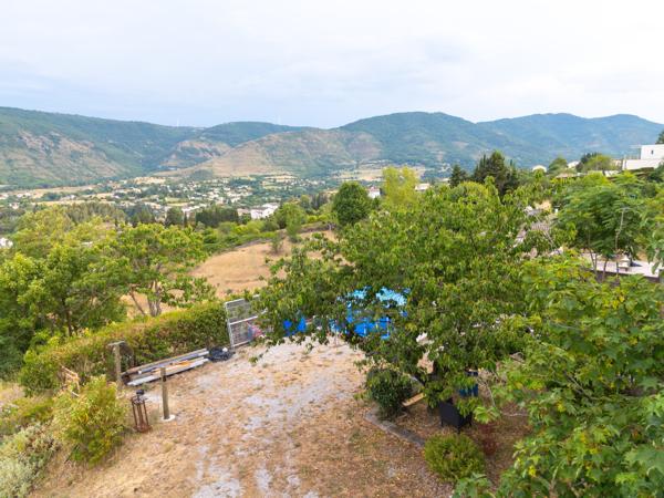 Maison familiale rénovée avec piscine et dépendances – Privas