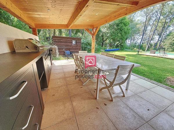 Villa de caractère- La Motte 9 pièces-226 m2- PISCINE- GARAGE