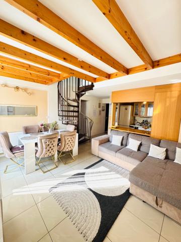 À Vendre – Bel Appartement en duplex - F5 avec une terrasse et Parking privatif – Idéal pour une grande famille ou Investisseur