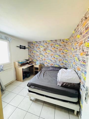 À Vendre – Bel Appartement en duplex - F5 avec une terrasse et Parking privatif – Idéal pour une grande famille ou Investisseur