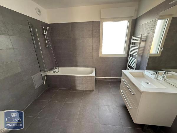 Appartement à louer 5 pièces 108.52m² Rueil-Malmaison (92500)