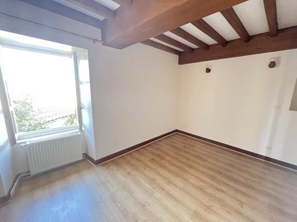 Appartement à louer |  Lalbenque |  2 pièces | 56 m²