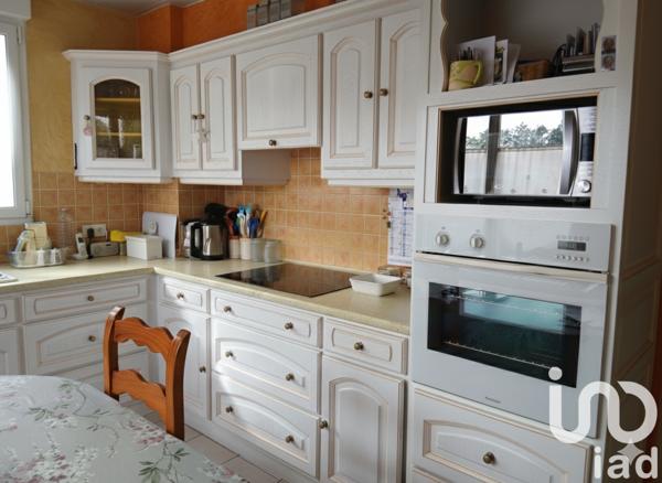 Maison à vendre 4 pièces 105 m² Le Lude