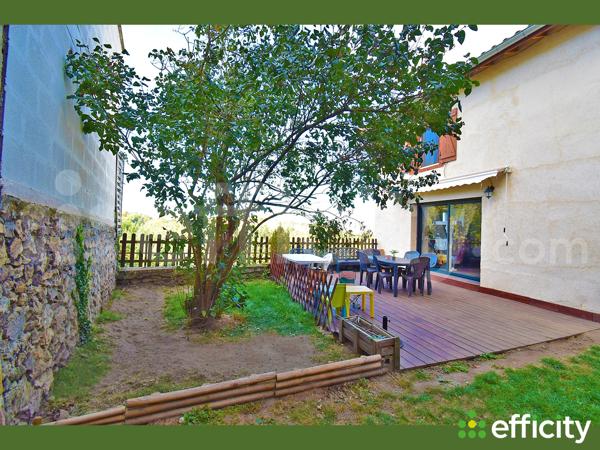 Maison
         5 pièces
        - 150 m² 250 000 € *