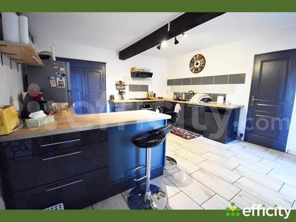 Maison
         5 pièces
        - 150 m² 250 000 € *