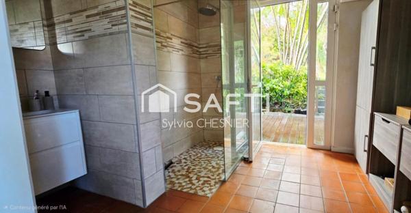 Villa avec piscine + studio indépendant à Sainte-Anne