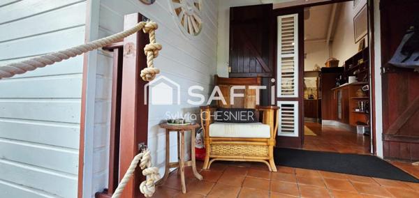 Villa avec piscine + studio indépendant à Sainte-Anne