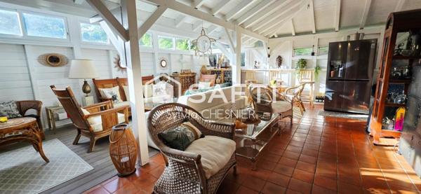 Villa avec piscine + studio indépendant à Sainte-Anne