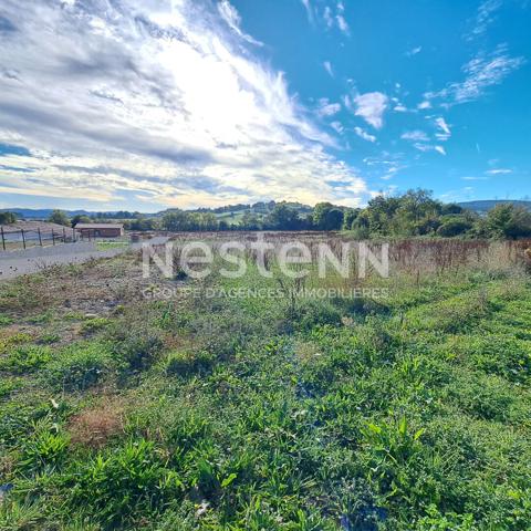 A VENDRE TERRAIN AIGUES VIVES 834 M².