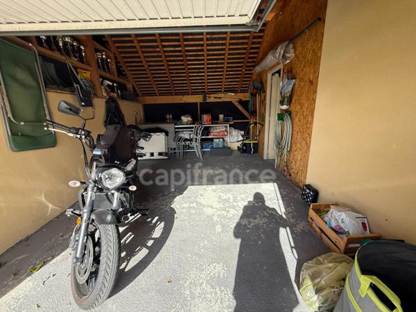 Maison duplex avec garage parfaitement entretenue