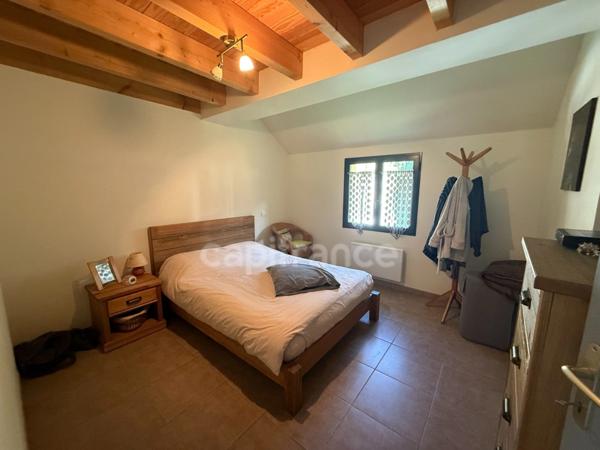 Maison duplex avec garage parfaitement entretenue