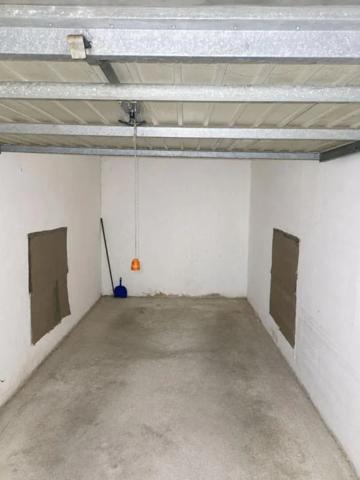 Parking / Box à louer à Évreux (27000)