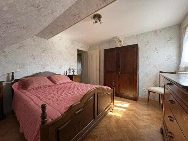 ABBEVILLE – Maison avec grand jardin & garage double