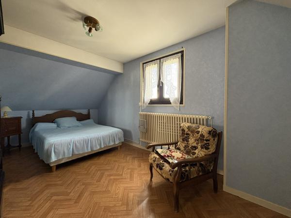 ABBEVILLE – Maison avec grand jardin & garage double