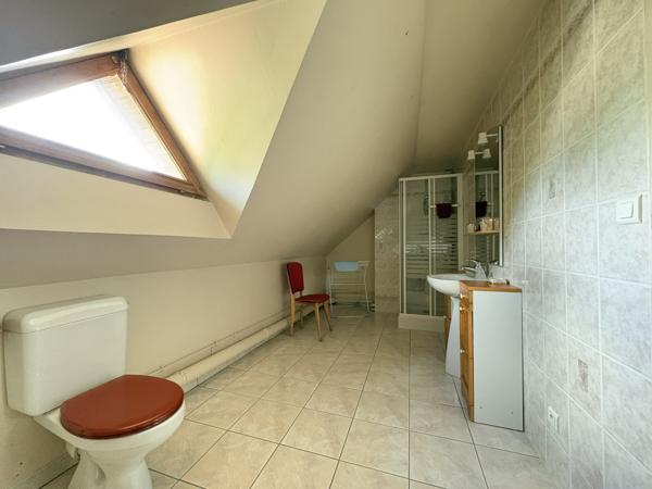 ABBEVILLE – Maison avec grand jardin & garage double