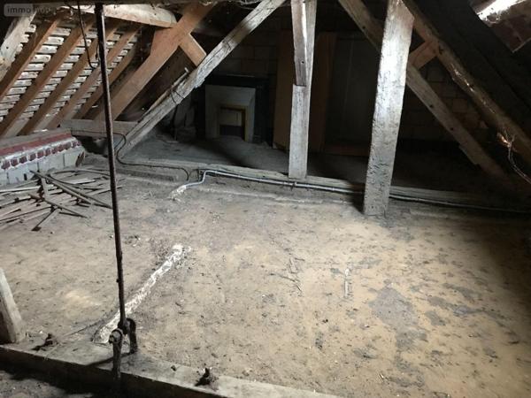 Maison de ville à vendre à Saint-Aignan dans la Sarthe (72110), ref : 079/1906