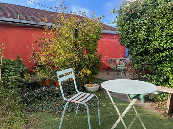 Montreuil (93100) Maison, et jardin à 350 mètres du métro (L11) !