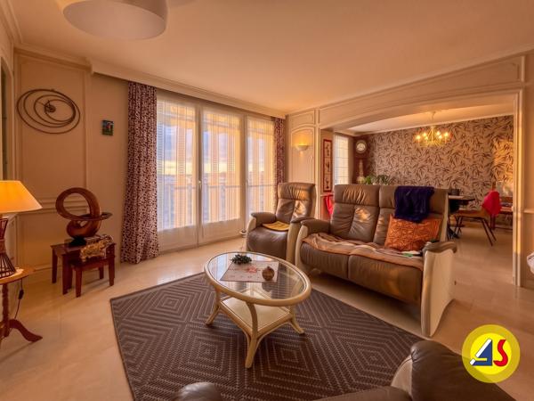APPARTEMENT T5 REZE PONT ROUSSEAU