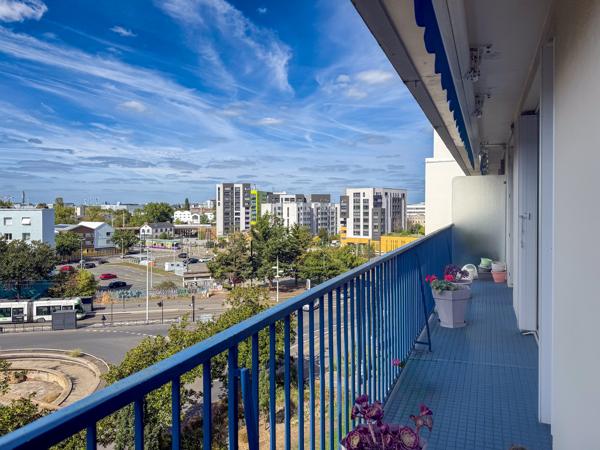 APPARTEMENT T5 REZE PONT ROUSSEAU