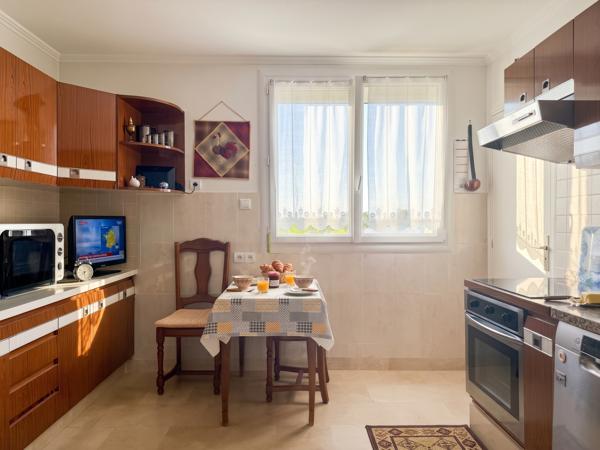 APPARTEMENT T5 REZE PONT ROUSSEAU