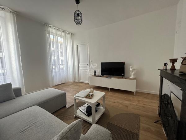 Appartement Poissy 2 pièce(s) 31.81m2 €189 000 ** - Référence 8678