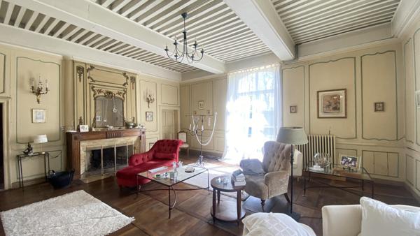 Chimilin (38490) Maison de 580m2 sur 13 234 m2 de terrain