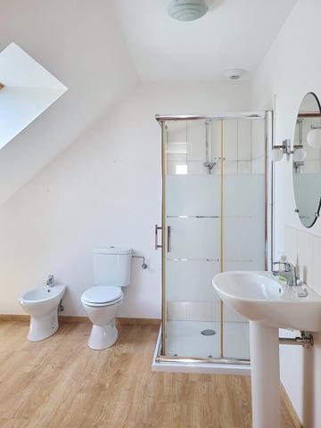 Jolie maison de 116m2 dans un écrin de verdure.
