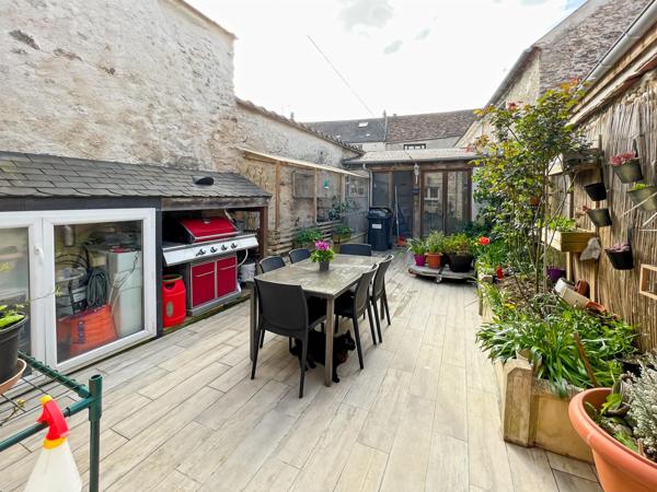 Angerville (91670) Charmante maison de ville à Angerville