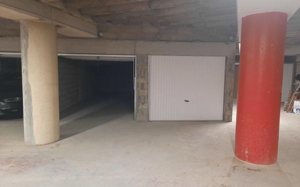 Stationnement à louer    26,10 m2 Annemasse