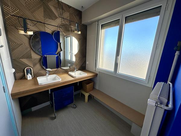 Appartement TOURS ? Dernier étage avec vue sur le Cher ? Garage box