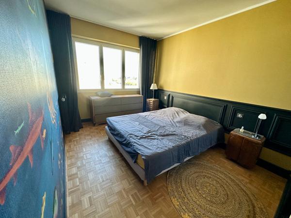 Appartement TOURS ? Dernier étage avec vue sur le Cher ? Garage box