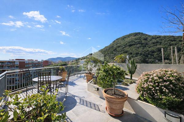 Appartement de prestige 4 pièces avec vue mer à Mandelieu La Napoule