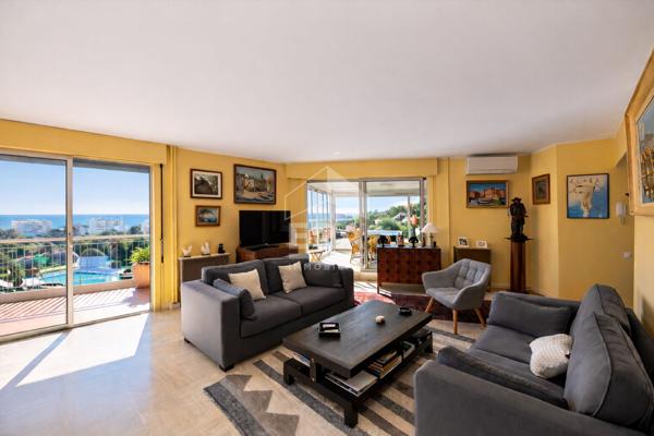 Appartement de prestige 4 pièces avec vue mer à Mandelieu La Napoule