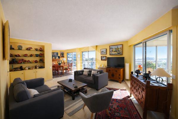 Appartement de prestige 4 pièces avec vue mer à Mandelieu La Napoule