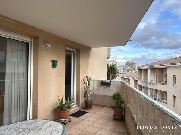 Marseille 5ème- Appartement T5 de 95m2 avec grand extérieur + garage- Résidence récente