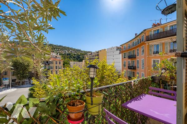 3P lumineux 73 m², Port de Nice, balcons, vue Mont Boron, emplacement rare