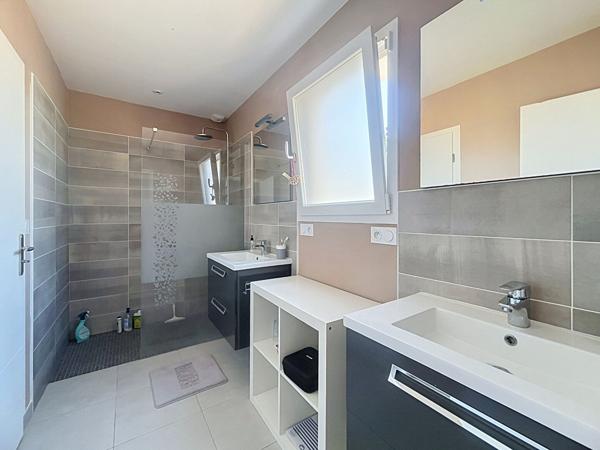 COUP DE COEUR - Plain-pied contemporain d'exception à 10 minutes de Segré