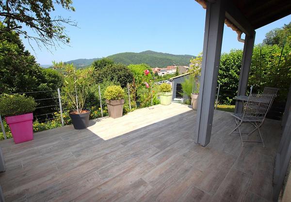 Villa d'exception 5 pièces avec vue et agréments