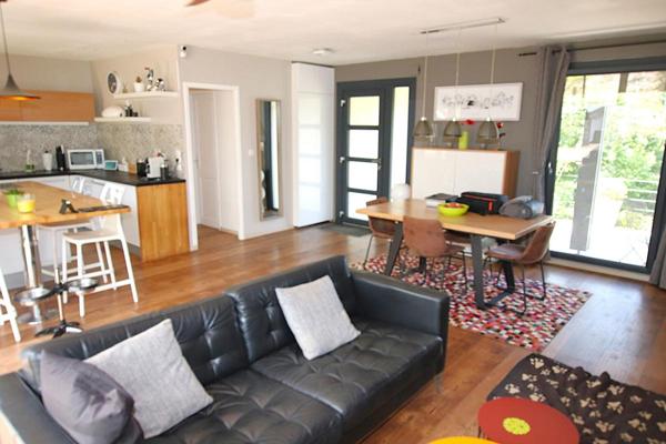 Villa d'exception 5 pièces avec vue et agréments