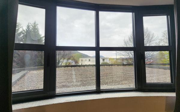 Appartement à vendre    2 pièces •  Saint-Martin-d'Hères