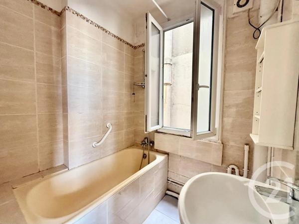 Appartement F2 à vendre  2 pièces - 40,40 m 2   CLICHY  - 92