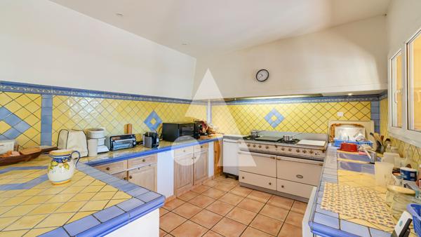 Maison 6 pièces 228 m2