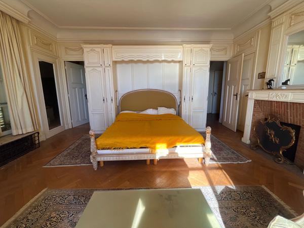 Magnifique Villa 514m² et 3410m² terrain Vence vue mer