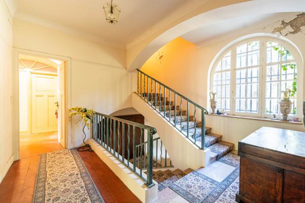 Magnifique Villa 514m² et 3410m² terrain Vence vue mer