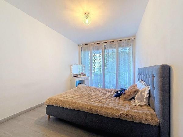 T3/4 + Résidence Le Concorde + Rez-de-chaussée surélevé