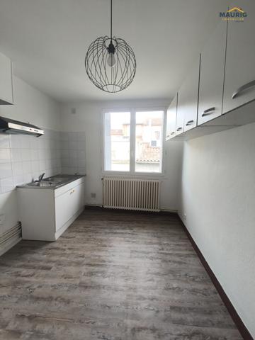 Marmande : grand appartement avec terrasse en location